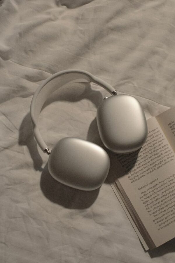download (2) P9 Wireless Headphones